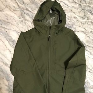 Swiss Tech Men’s Green Raincoat